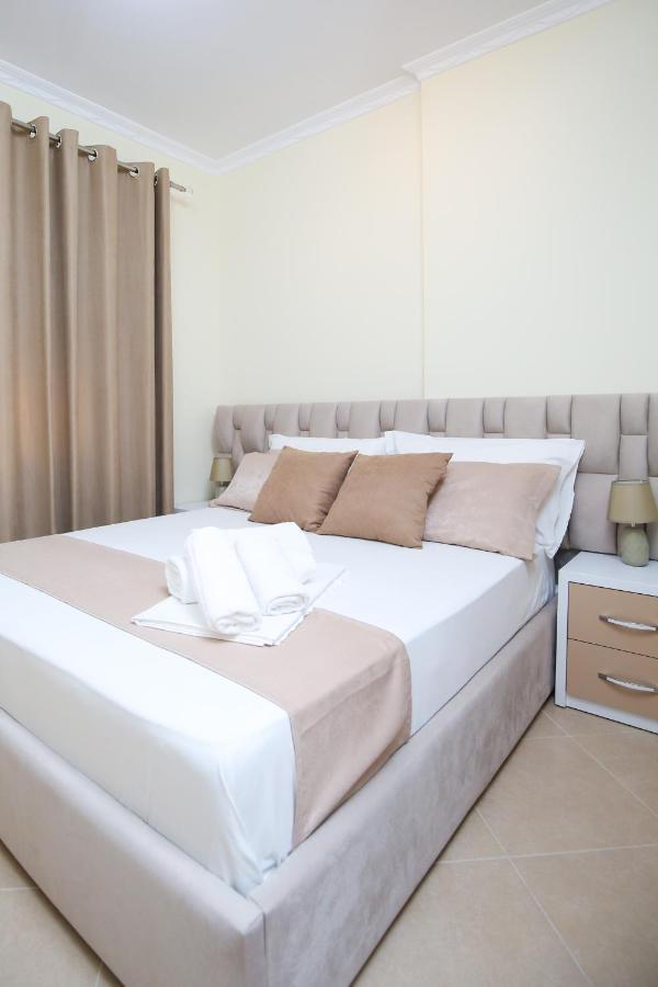 Tafa Deluxe Apartment Vlorë Extérieur photo