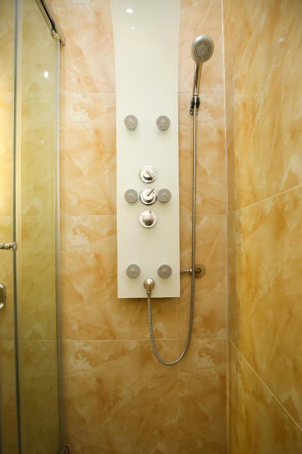 Tafa Deluxe Apartment Vlorë Extérieur photo