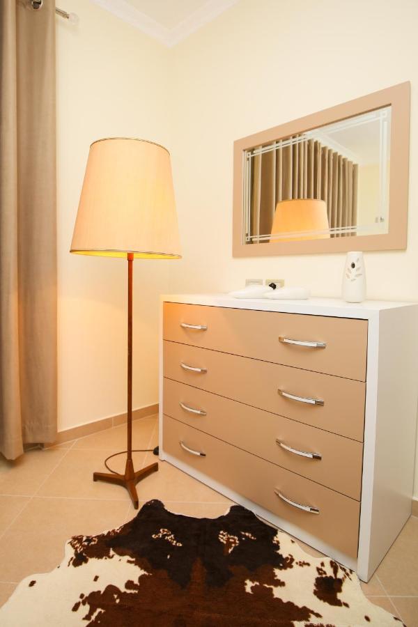 Tafa Deluxe Apartment Vlorë Extérieur photo